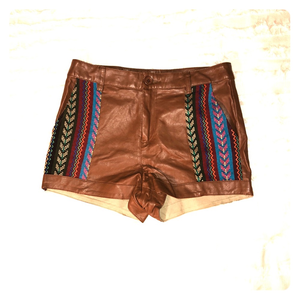 🎄Brown Leather high waisted shorts size Small